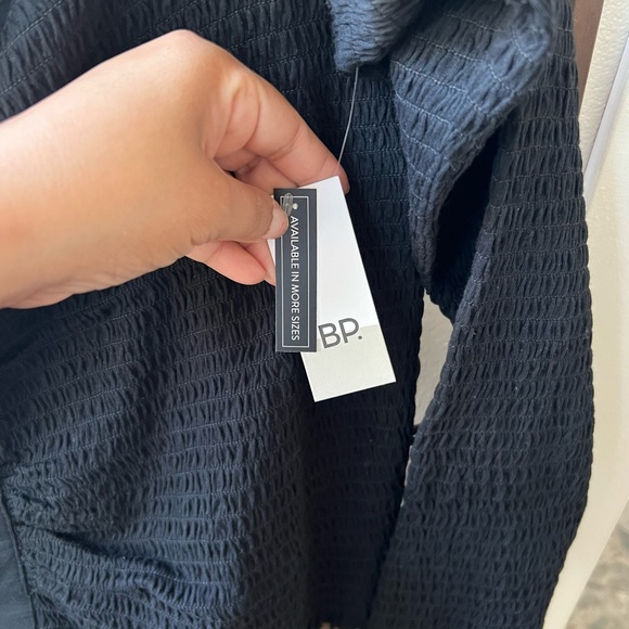 Off the shoulder top - Picture 3 of 4